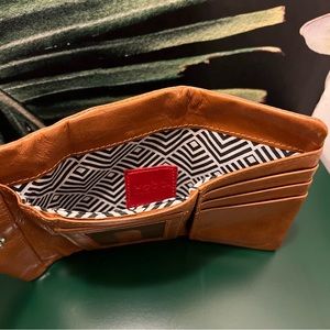 HOBO Lacy trifold wallet in camel brown